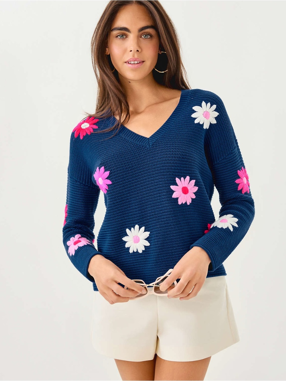 EUC Lilly Pulitzer Tensley Floral Embroidered V-Neck Sweater Navy Blue